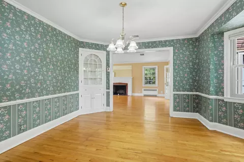 Dining - 2310 16th Ave, Moline, IL 61265 photo 1 of 1