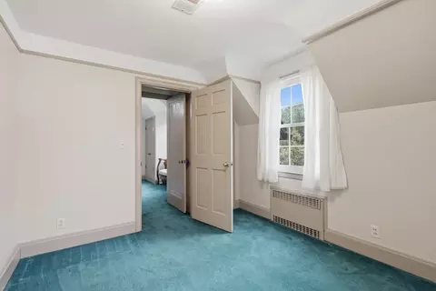 Bedroom - 2310 16th Ave, Moline, IL 61265 photo 5 of 10