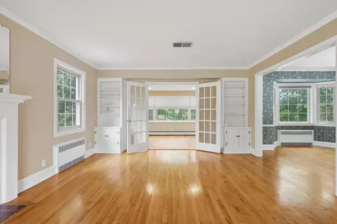 Living - 2310 16th Ave, Moline, IL 61265 photo 3 of 6