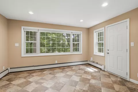 Living - 2310 16th Ave, Moline, IL 61265 photo 4 of 6