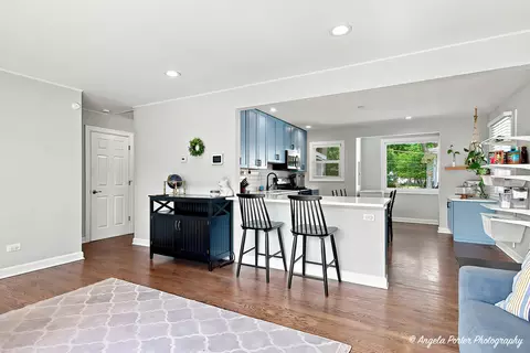 Kitchen - 2409 Robin Ln, Rolling Meadows, IL 60008 photo 1 of 5