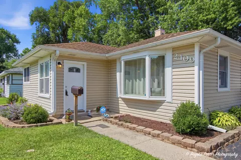 Exterior - 2409 Robin Ln, Rolling Meadows, IL 60008 photo 3 of 11