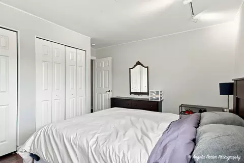 Bedroom - 2409 Robin Ln, Rolling Meadows, IL 60008 photo 2 of 2