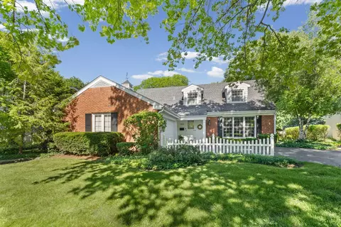 1533 N Belmont Ave, Arlington Heights, IL 60004