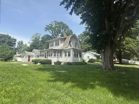 126 E Glover St, Ottawa, IL 61350 photo 4