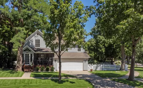 410 Belleplaine Ave, Park Ridge, IL 60068