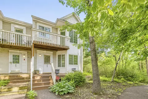 267 W Treehouse Ln, Round Lake, IL 60073