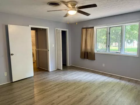 806 E Boulevard St, Marion, IL 62959 photo 11