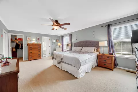 Bedroom - 3097 Chalkstone Ave, Elgin, IL 60124 photo 1 of 3