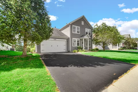 Exterior - 3097 Chalkstone Ave, Elgin, IL 60124 photo 2 of 7