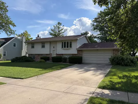 101 S Parkside Rd, Normal, IL 61761