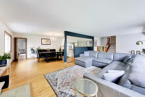 Living - 801 E Golfview Dr, Mount Prospect, IL 60056 photo 2 of 3