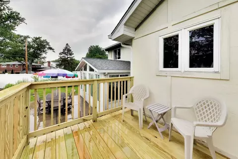 Exterior - 801 E Golfview Dr, Mount Prospect, IL 60056 photo 5 of 13