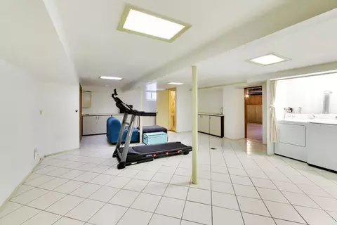 Other - 801 E Golfview Dr, Mount Prospect, IL 60056 photo 2 of 4