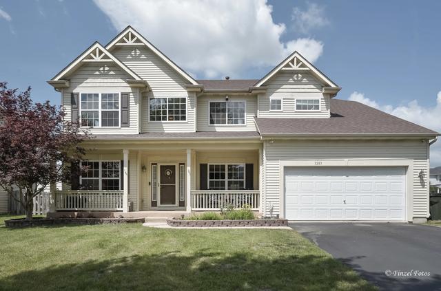 3283 Pinewood Dr, Yorkville, IL 60560