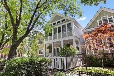 1933 W School St, Chicago, IL 60657