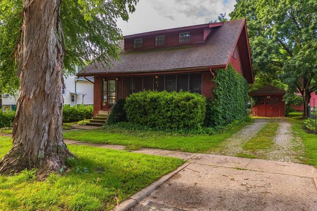 216 Elmwood St, Pontiac, IL 61764