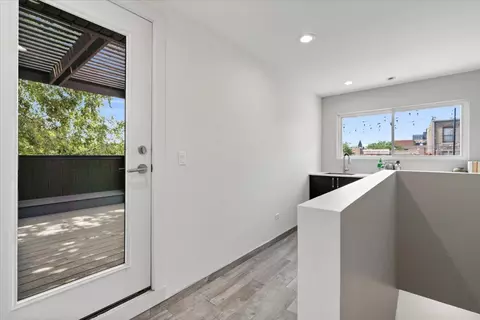 Entry Way - 1339 W Ancona St, Chicago, IL 60642 photo 3 of 3