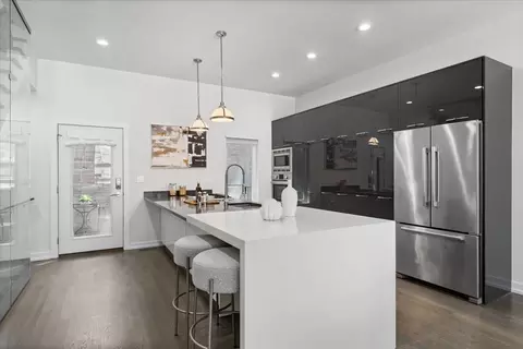 Kitchen - 1339 W Ancona St, Chicago, IL 60642 photo 1 of 5