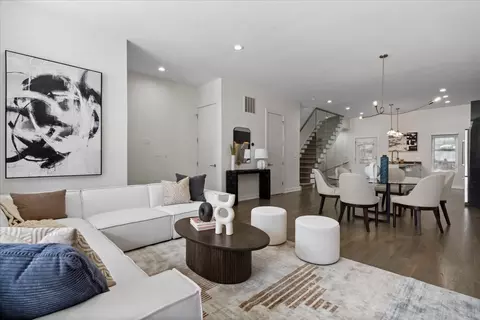 Living - 1339 W Ancona St, Chicago, IL 60642 photo 4 of 4