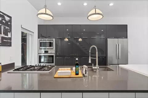 Kitchen - 1339 W Ancona St, Chicago, IL 60642 photo 3 of 5