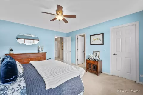 471 E Railroad Ave, Bartlett, IL 60103 photo 16