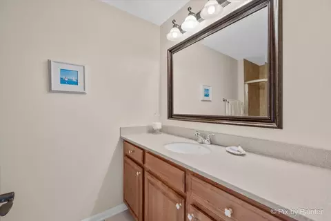 471 E Railroad Ave, Bartlett, IL 60103 photo 18