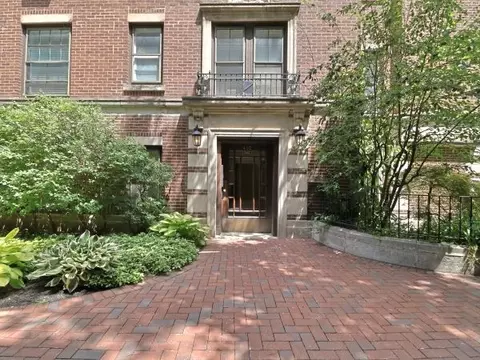 410 Ridge Ave #23-2, Evanston, IL 60202
