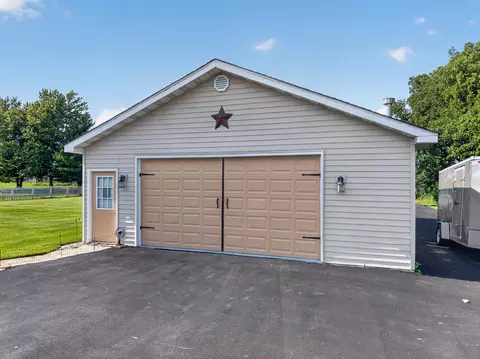 Other - 701 Forrest Dr, Seneca, IL 61360 photo 7 of 9