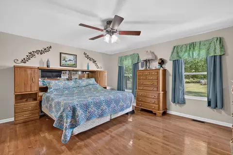 Bedroom - 701 Forrest Dr, Seneca, IL 61360 photo 1 of 5