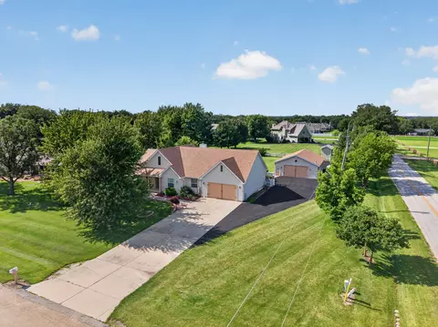 View/Area - 701 Forrest Dr, Seneca, IL 61360 photo 1 of 2