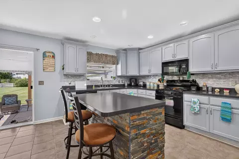 Kitchen - 701 Forrest Dr, Seneca, IL 61360 photo 1 of 4