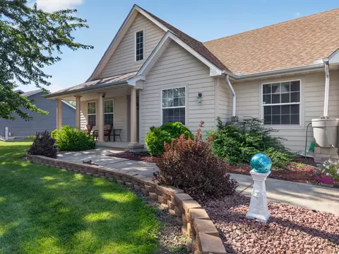 Exterior - 701 Forrest Dr, Seneca, IL 61360 photo 7 of 12