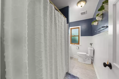 Bath - 1020 S Gables Blvd, Wheaton, IL 60189 photo 1 of 3