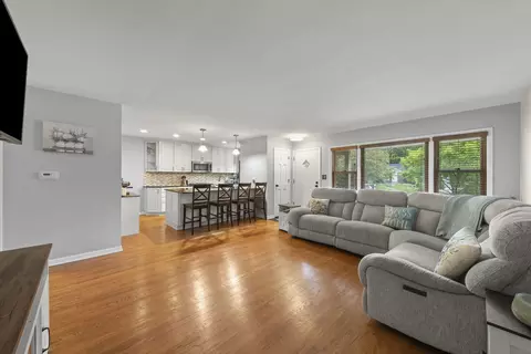 Other - 1020 S Gables Blvd, Wheaton, IL 60189 photo 3 of 12