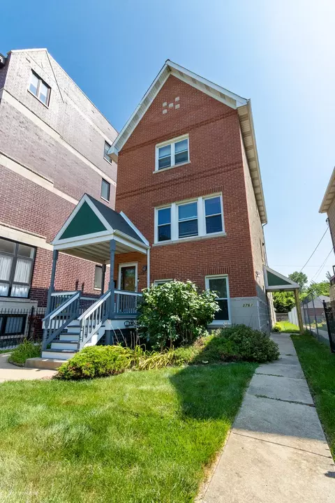 3761 S Lake Park Ave, Chicago, IL 60653