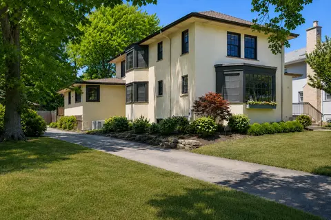 72 Warwick Rd, Winnetka, IL 60093