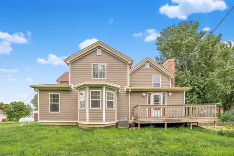 117 S Meridian Rd, Chana, IL 61015