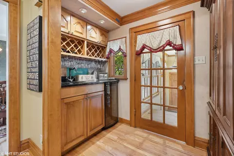 142 Akenside Rd, Riverside, IL 60546 photo 20