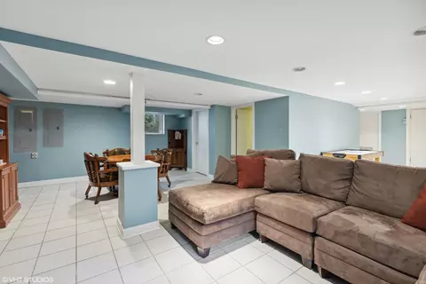 142 Akenside Rd, Riverside, IL 60546 photo 35
