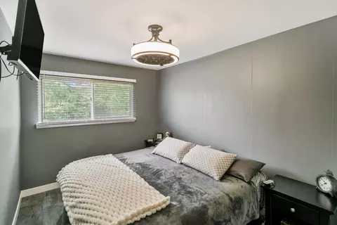 Bedroom - 383 Park Ave, Wheeling, IL 60090 photo 1 of 5