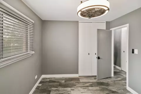 Bedroom - 383 Park Ave, Wheeling, IL 60090 photo 4 of 5