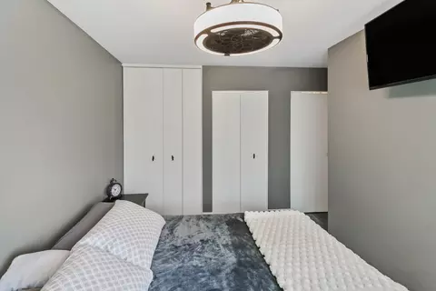 Bedroom - 383 Park Ave, Wheeling, IL 60090 photo 2 of 5