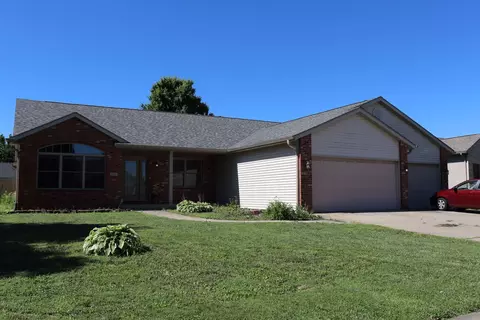 1408 Sequoia Dr, Chatham, IL 62629