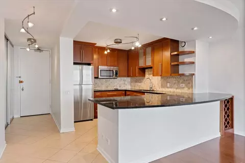 30 E Huron St #4310, Chicago, IL 60611 photo 9