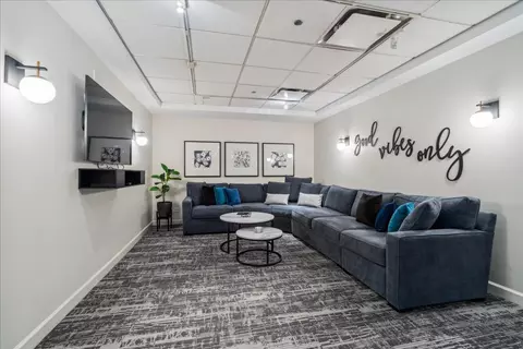 30 E Huron St #4310, Chicago, IL 60611 photo 16