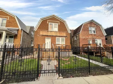 913 N Kedvale Ave, Chicago, IL 60651