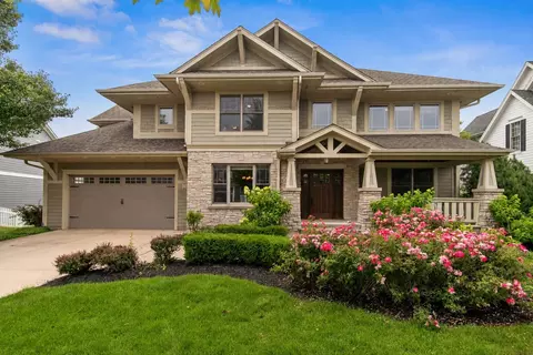 149 Goldenrod Dr, Sugar Grove, IL 60554