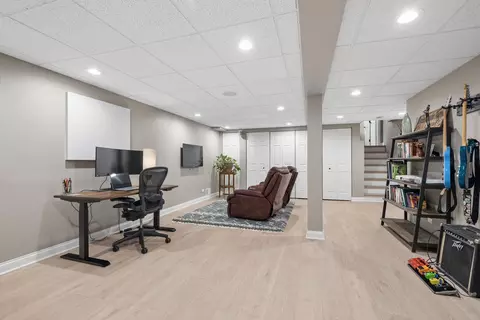Other - 449 Farnham Ln, Wheaton, IL 60189 photo 2 of 3