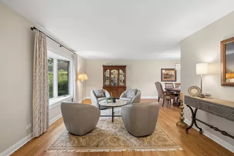 Living - 449 Farnham Ln, Wheaton, IL 60189 photo 1 of 4